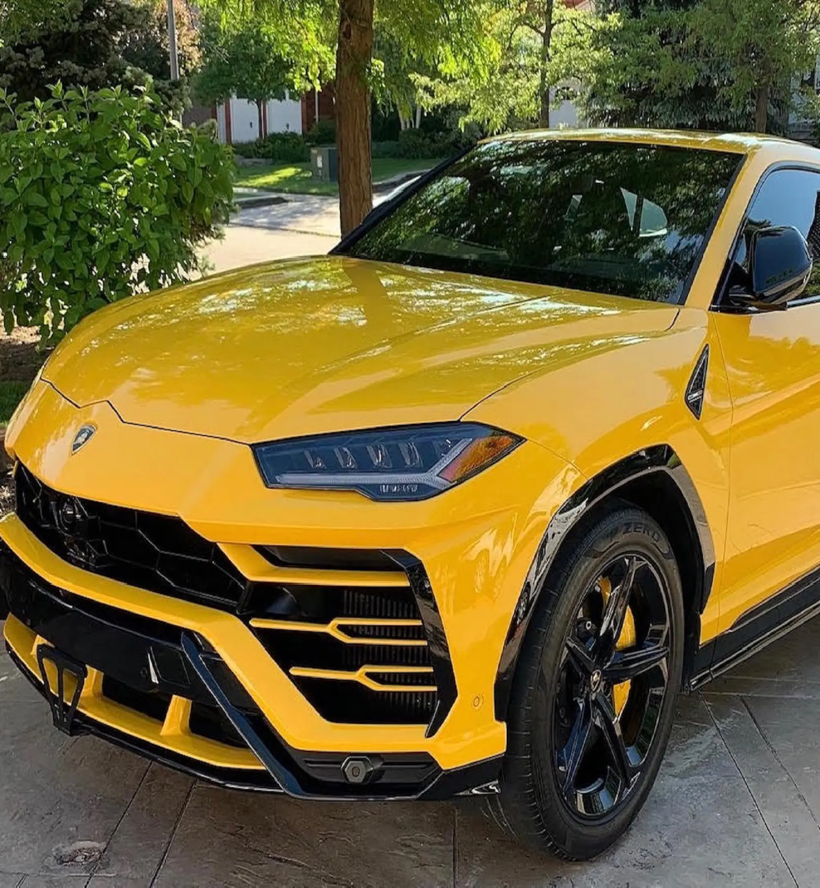 Lamborghini urus - ceramic coating